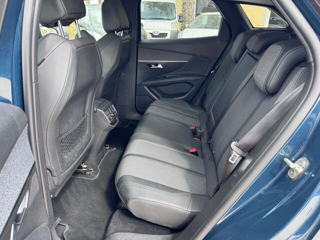PEUGEOT 3008 ALLURE 1.2. E-THP AUTO SPANISH LHD IN SPAIN ONLY 72000 MILES 2021